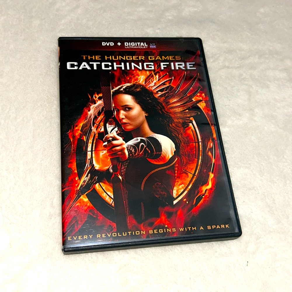 ~6/$10 MOVIES VHS/DVDS~ The Hunger Games Catching Fire DVD 2013
